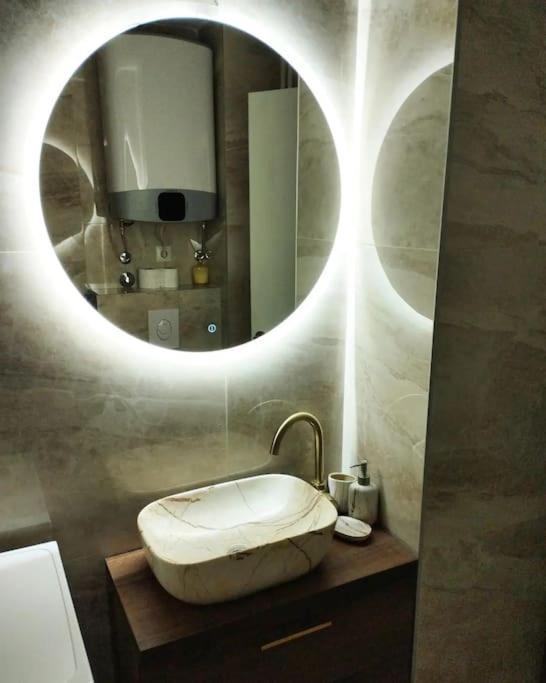 Zeid City Center Apartment Szarajevó Kültér fotó